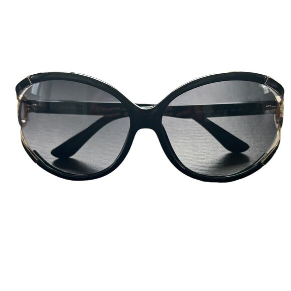 SALVATORE FERRAGAMO SF600S 61mm Oversized Sunglasses in Black/ Grey Gradient - Picture 9 of 9